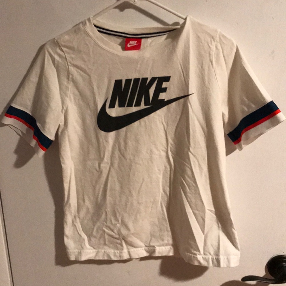 Nike t-shirt